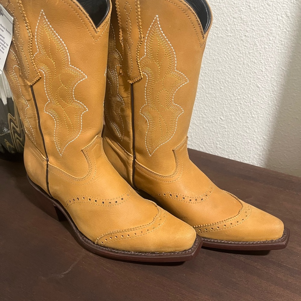 Tan Western Women Cowboy Boots